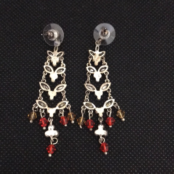 Beautiful Crystal/ Rhinestone dangle earrings - Picture 3 of 5